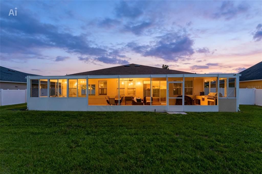 На продажу: $599,900 (4 спален, 3 ванн, 2355 Квадратных фут)