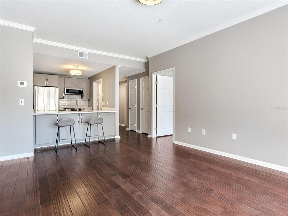 For Rent: $2,500 (2 beds, 2 baths, 938 Square Feet)