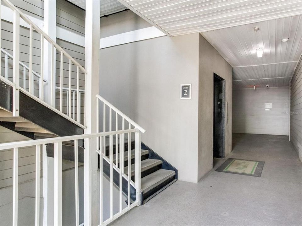 For Rent: $2,500 (2 beds, 2 baths, 938 Square Feet)