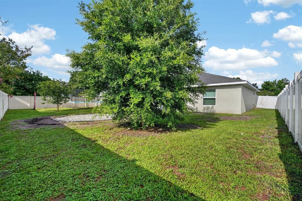 For Sale: $410,000 (3 beds, 2 baths, 2117 Square Feet)