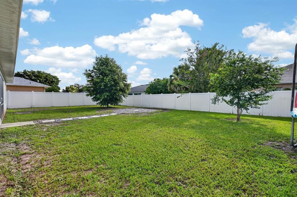 For Sale: $410,000 (3 beds, 2 baths, 2117 Square Feet)