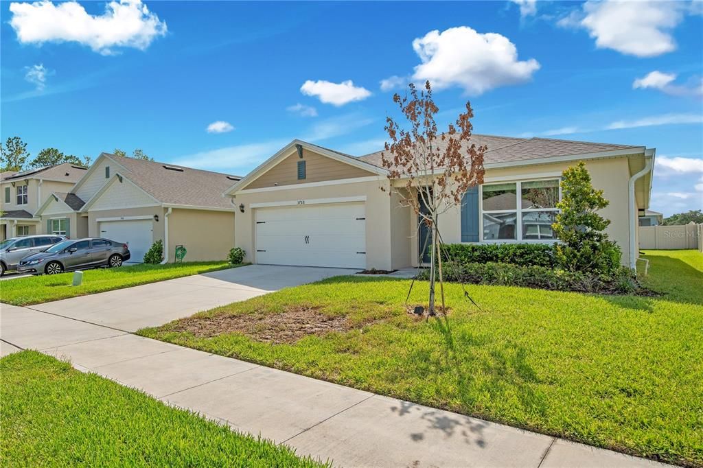 For Sale: $477,999 (4 beds, 2 baths, 1836 Square Feet)