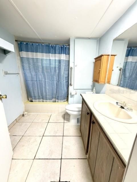 На продажу: $79,900 (2 спален, 1 ванн, 576 Квадратных фут)