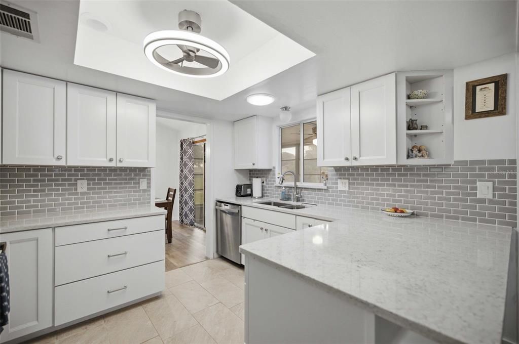 For Sale: $225,000 (3 beds, 2 baths, 1646 Square Feet)