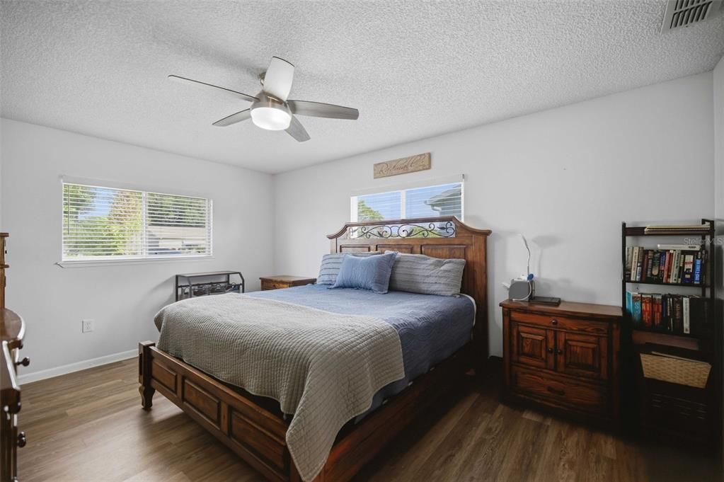 For Sale: $225,000 (3 beds, 2 baths, 1646 Square Feet)
