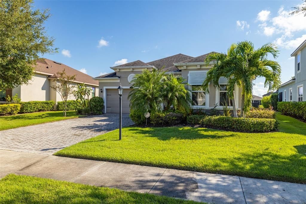 For Rent: $2,895 (2 beds, 2 baths, 1648 Square Feet)