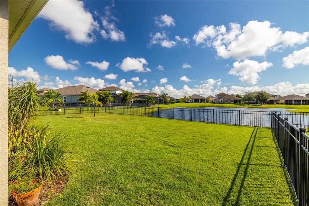 For Rent: $2,895 (2 beds, 2 baths, 1648 Square Feet)