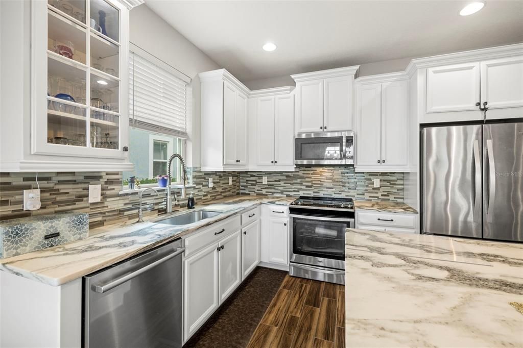 For Rent: $2,895 (2 beds, 2 baths, 1648 Square Feet)