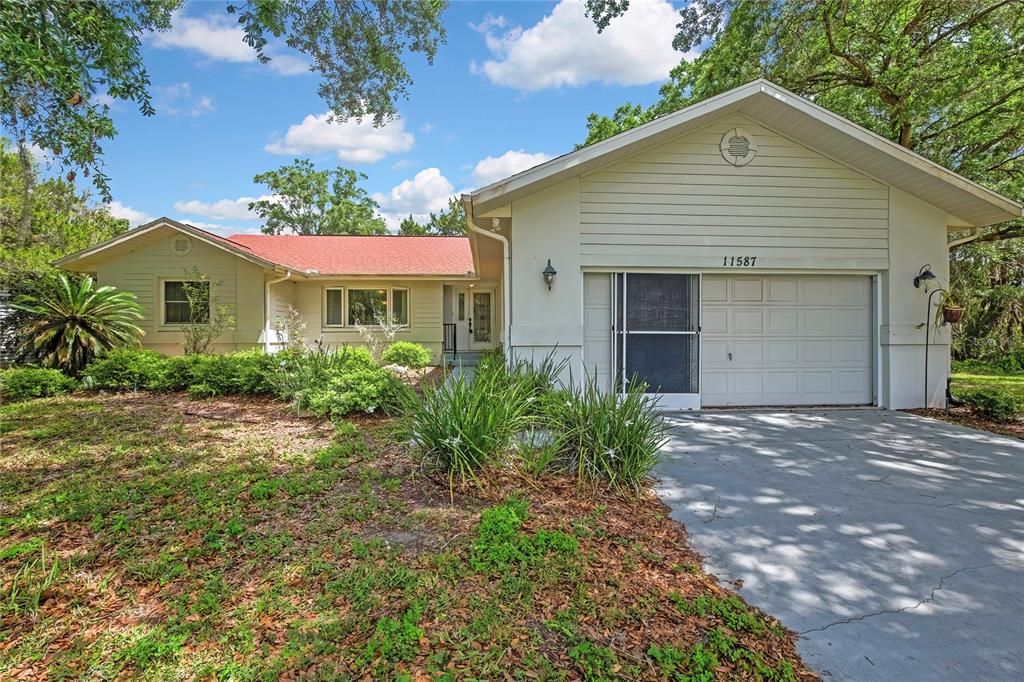 For Sale: $392,500 (3 beds, 2 baths, 2147 Square Feet)