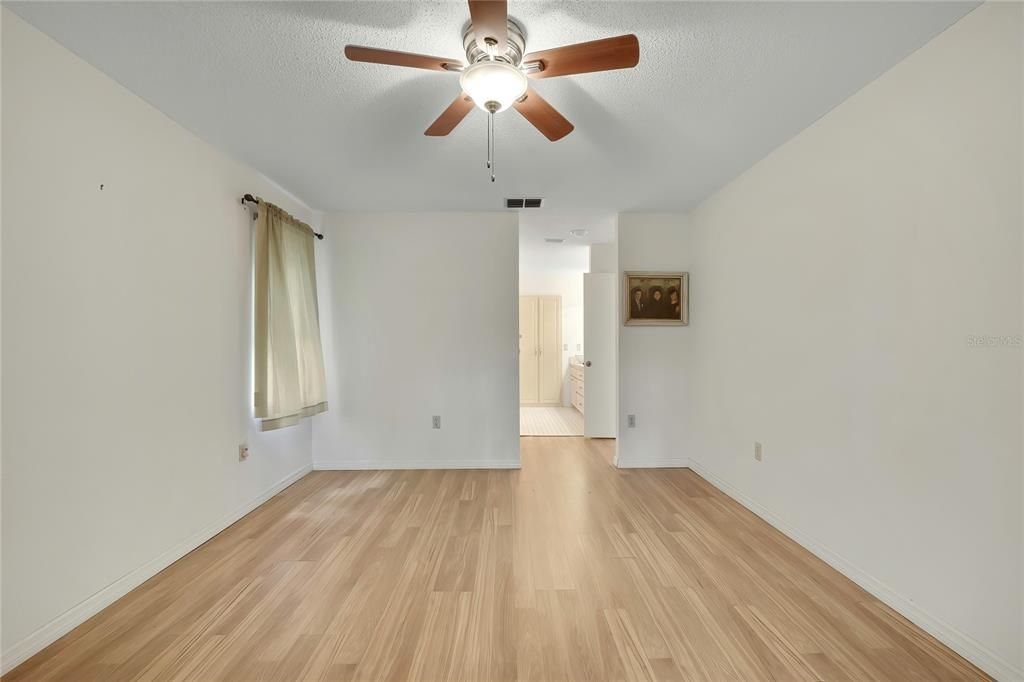 For Sale: $392,500 (3 beds, 2 baths, 2147 Square Feet)
