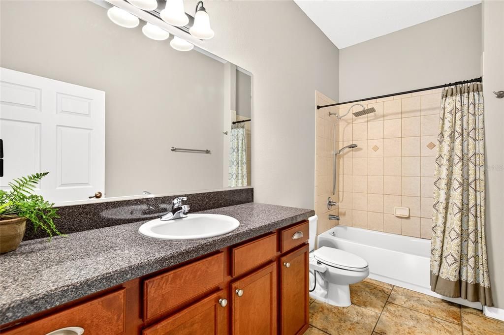 For Sale: $199,000 (2 beds, 2 baths, 1488 Square Feet)