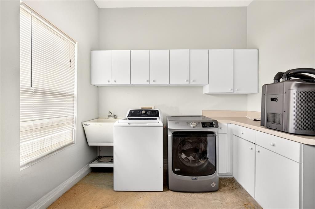 For Sale: $199,000 (2 beds, 2 baths, 1488 Square Feet)