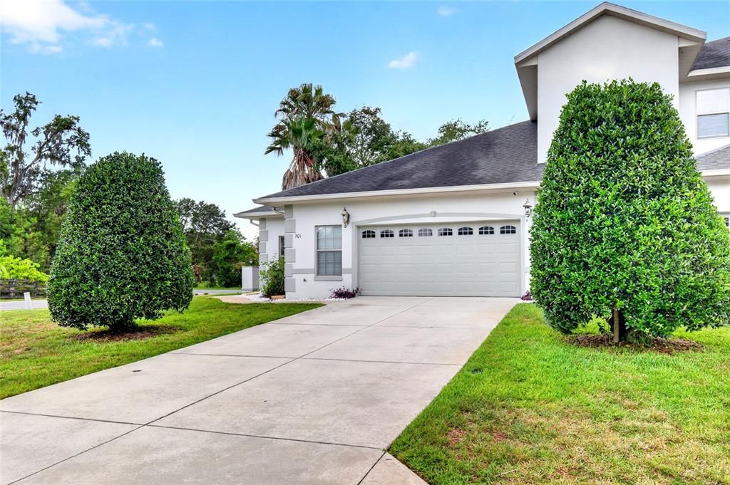 For Sale: $199,000 (2 beds, 2 baths, 1488 Square Feet)