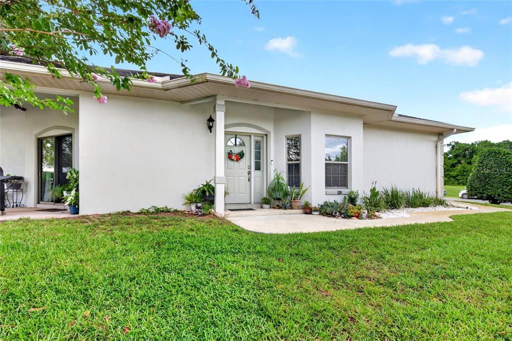 For Sale: $199,000 (2 beds, 2 baths, 1488 Square Feet)