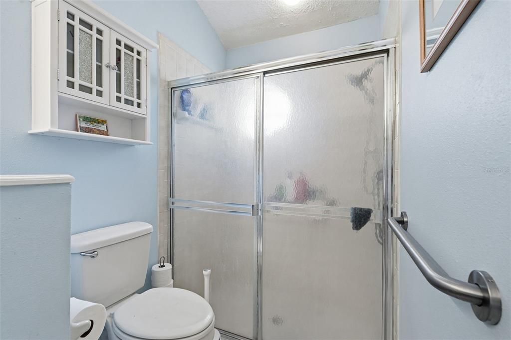 На продажу: $239,900 (2 спален, 2 ванн, 1362 Квадратных фут)