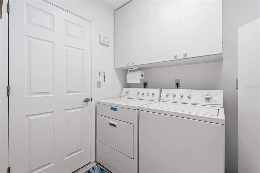 На продажу: $239,900 (2 спален, 2 ванн, 1362 Квадратных фут)