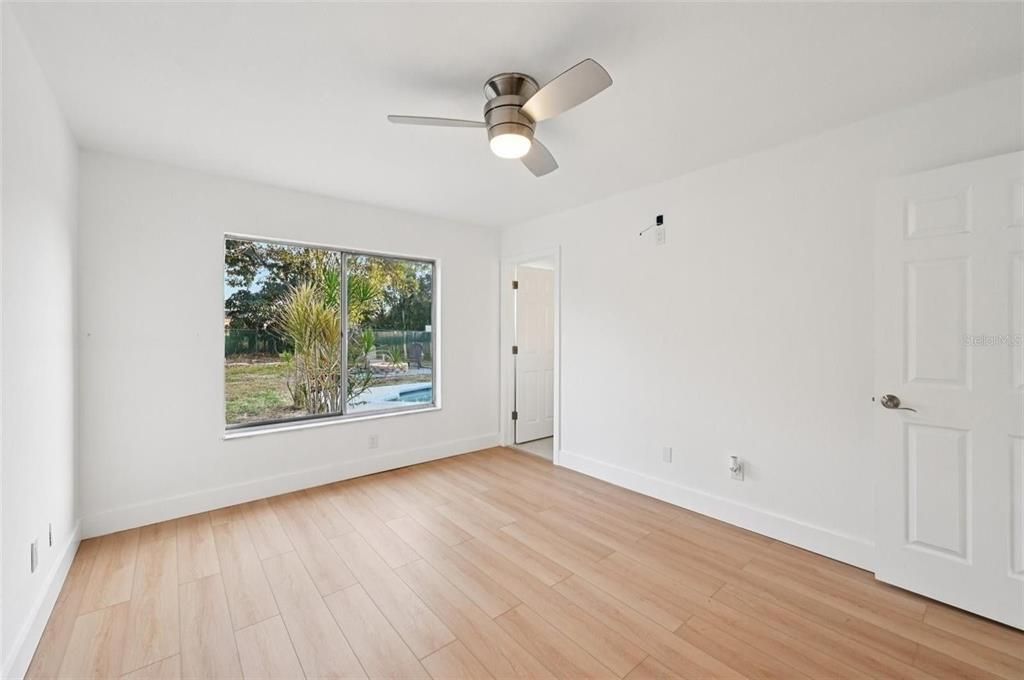 For Rent: $2,450 (3 beds, 2 baths, 1176 Square Feet)