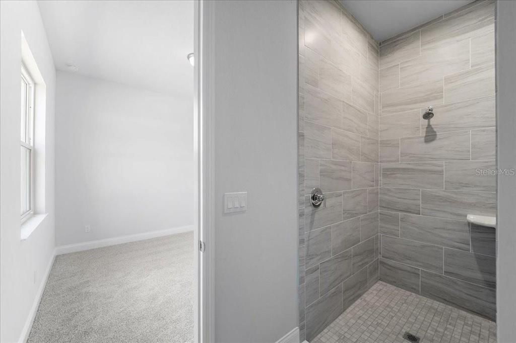 For Rent: $3,450 (3 beds, 3 baths, 1839 Square Feet)