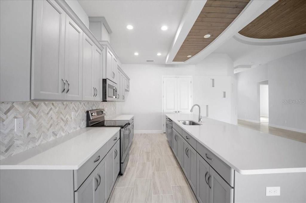For Rent: $3,450 (3 beds, 3 baths, 1839 Square Feet)