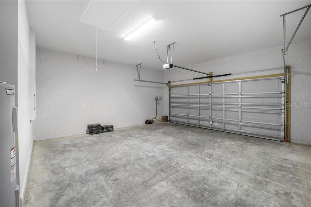 For Rent: $3,450 (3 beds, 3 baths, 1839 Square Feet)