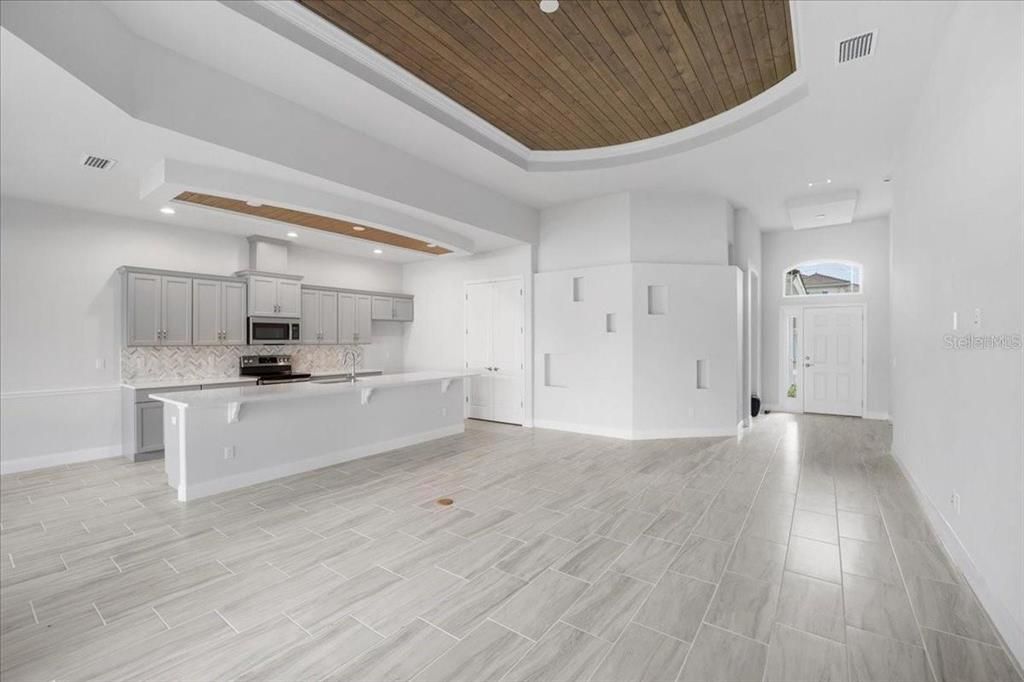 For Rent: $3,450 (3 beds, 3 baths, 1839 Square Feet)