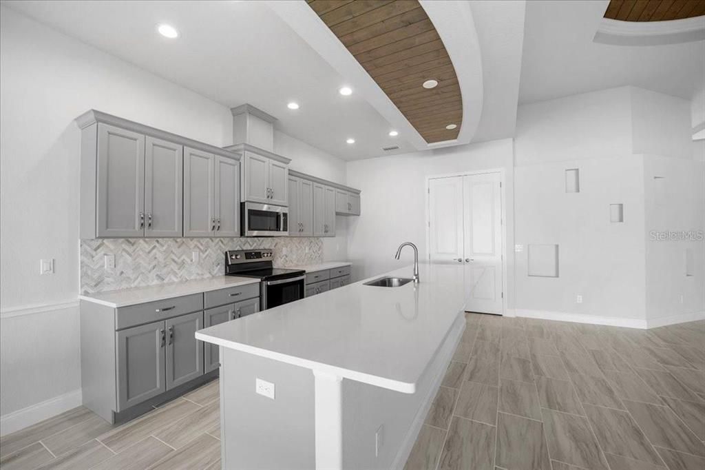 For Rent: $3,450 (3 beds, 3 baths, 1839 Square Feet)