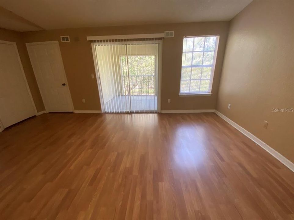 В аренду: $1,290 (1 спален, 1 ванн, 605 Квадратных фут)