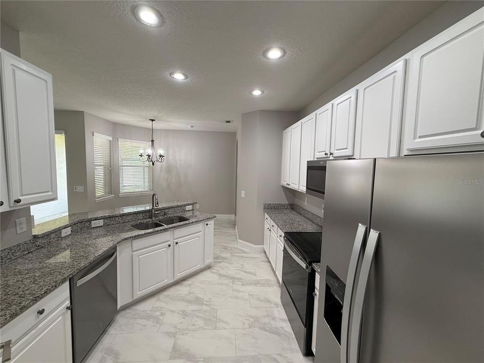 В аренду: $2,950 (4 спален, 3 ванн, 2374 Квадратных фут)