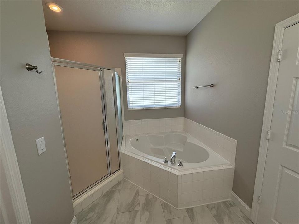 В аренду: $2,950 (4 спален, 3 ванн, 2374 Квадратных фут)