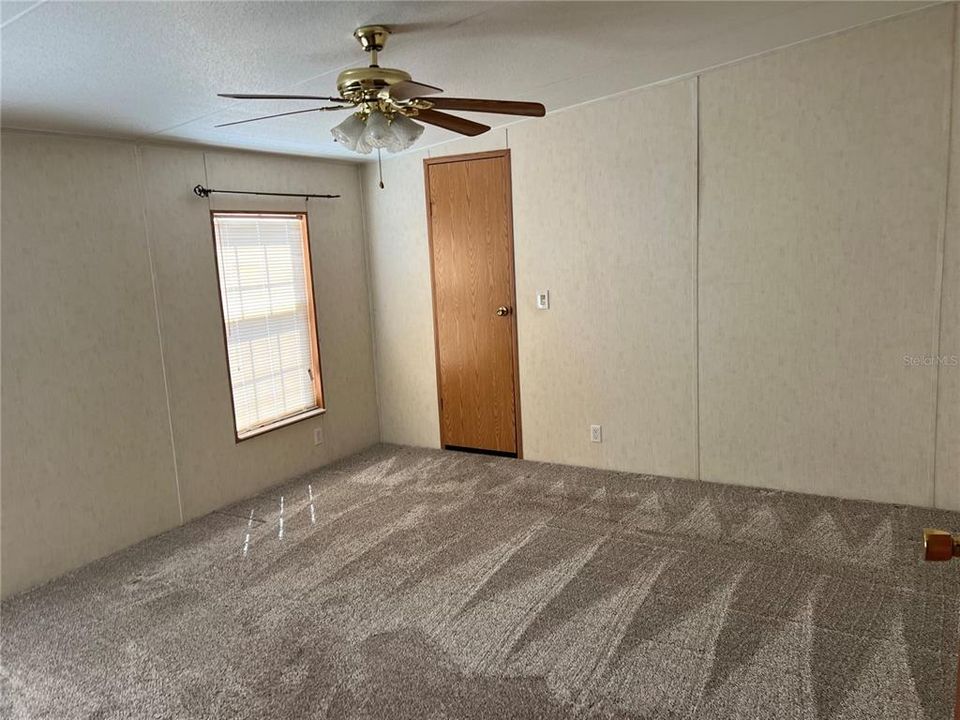 For Sale: $184,900 (3 beds, 2 baths, 1188 Square Feet)