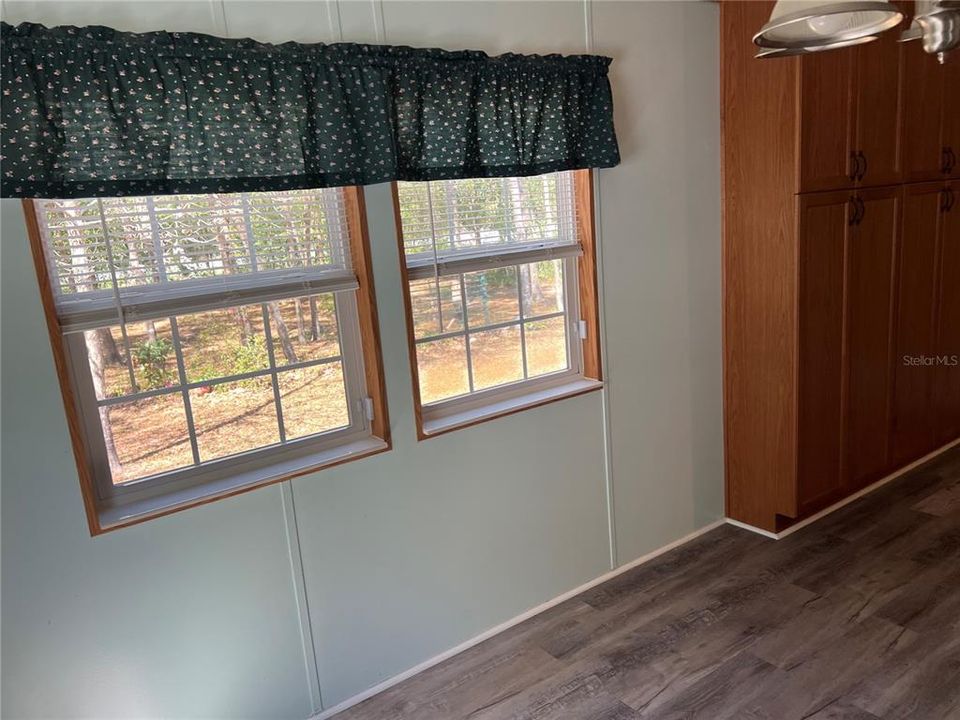For Sale: $184,900 (3 beds, 2 baths, 1188 Square Feet)