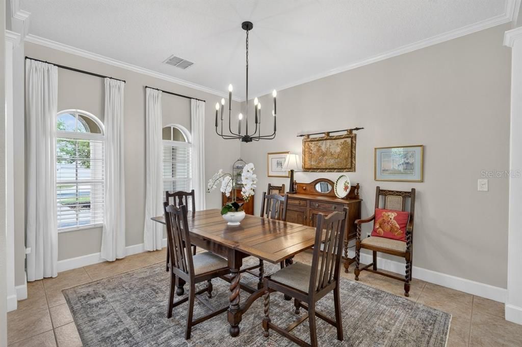 For Sale: $675,000 (5 beds, 3 baths, 2869 Square Feet)