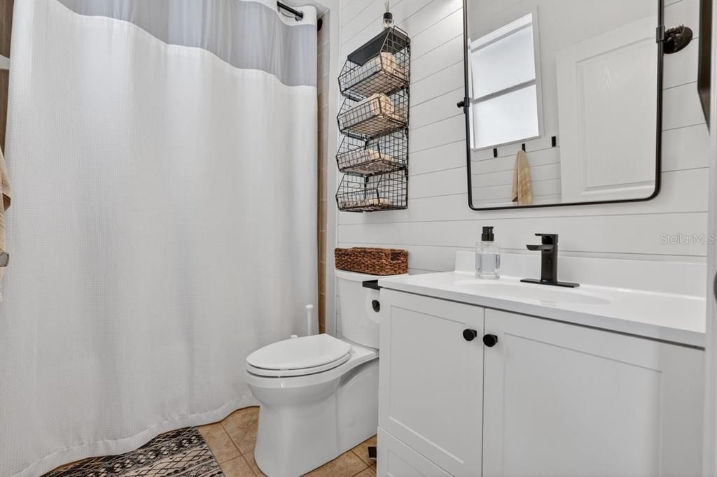 For Sale: $675,000 (5 beds, 3 baths, 2869 Square Feet)