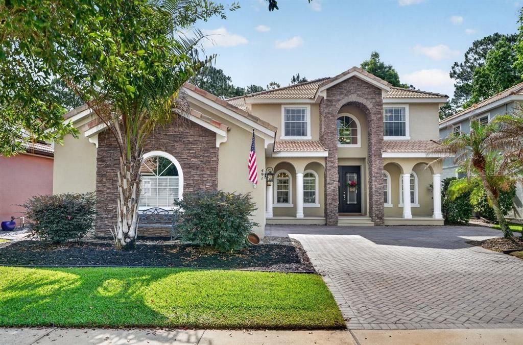 For Sale: $675,000 (5 beds, 3 baths, 2869 Square Feet)