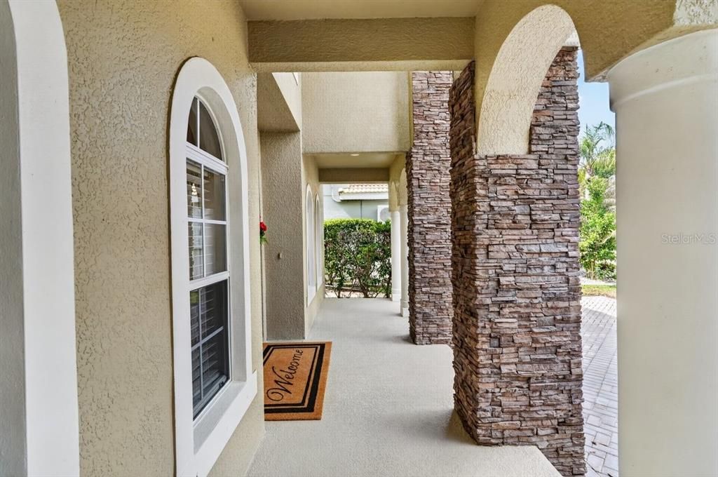 For Sale: $675,000 (5 beds, 3 baths, 2869 Square Feet)