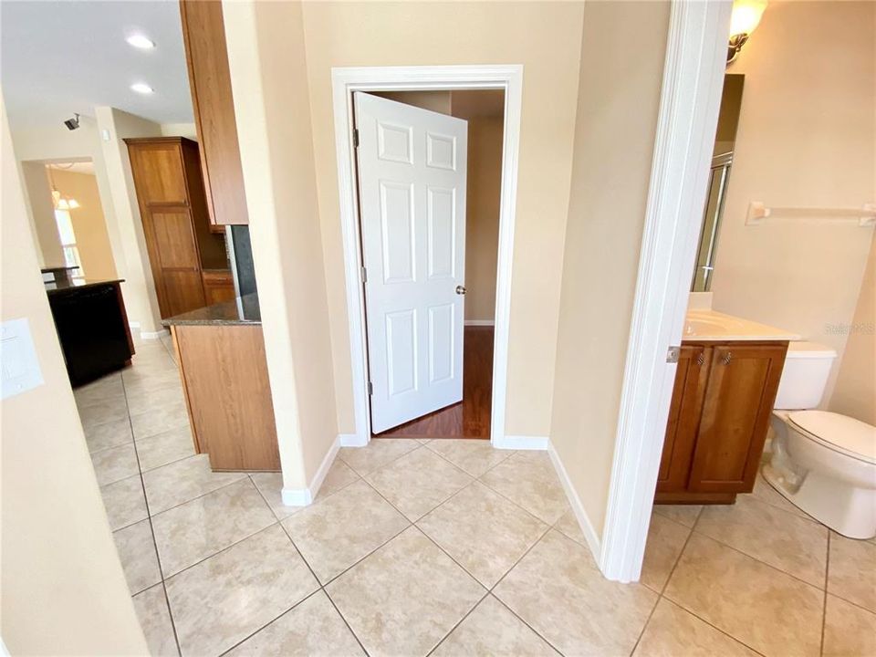 For Rent: $3,000 (5 beds, 3 baths, 2723 Square Feet)