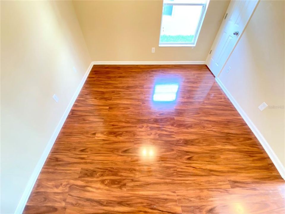 For Rent: $3,000 (5 beds, 3 baths, 2723 Square Feet)