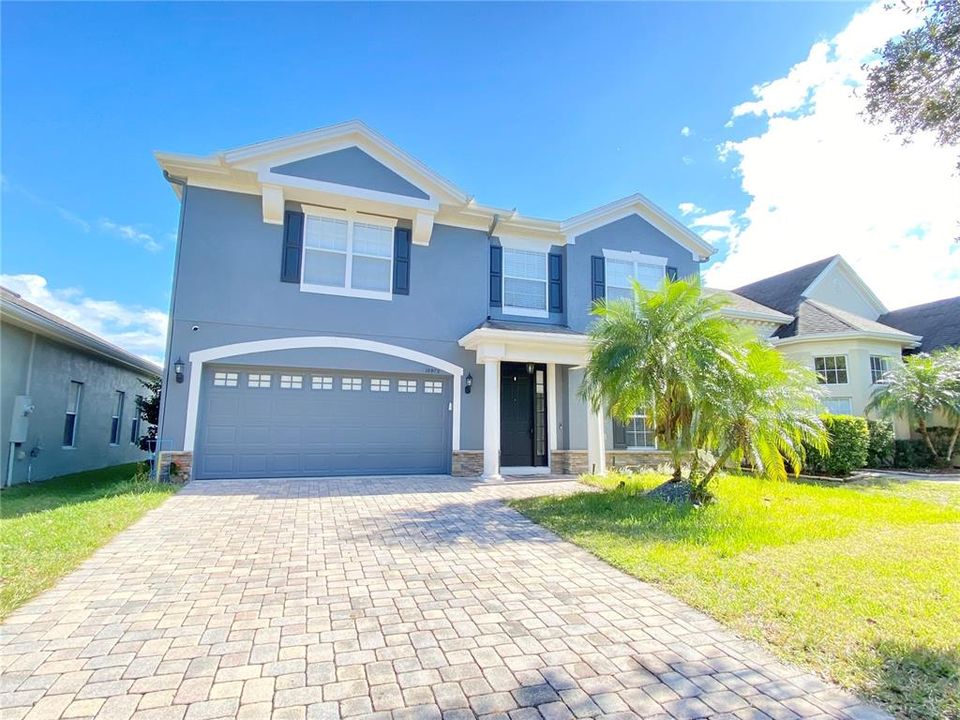 For Rent: $3,000 (5 beds, 3 baths, 2723 Square Feet)