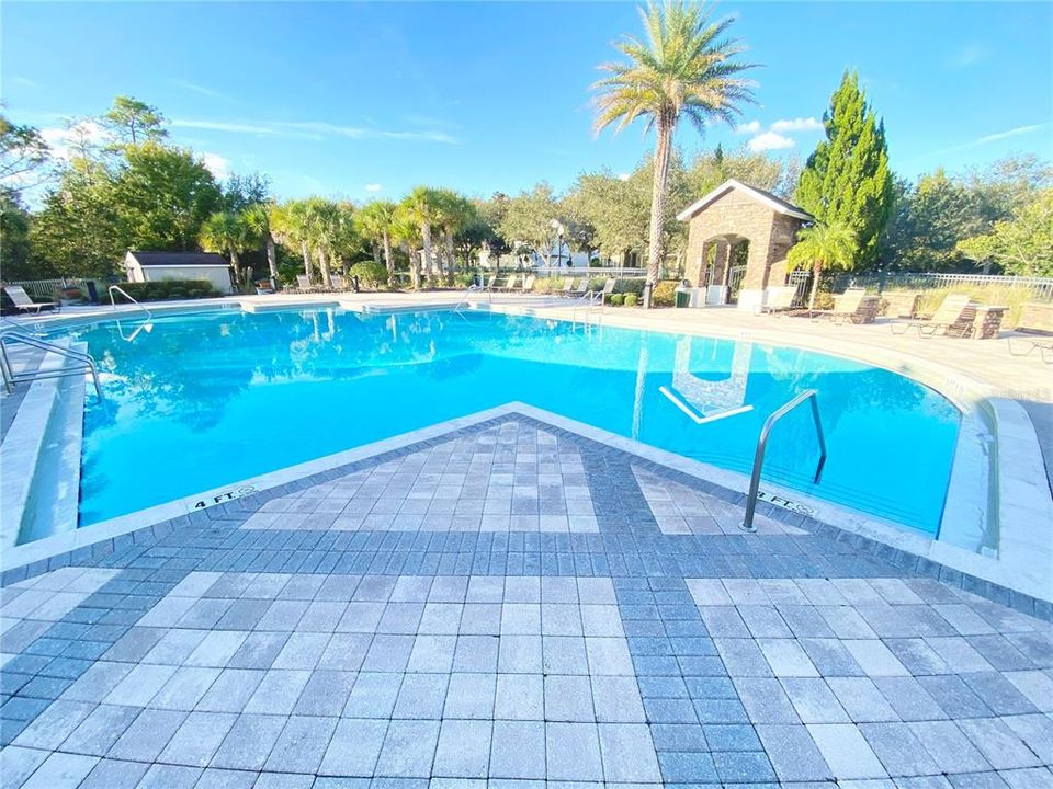 For Rent: $3,000 (5 beds, 3 baths, 2723 Square Feet)