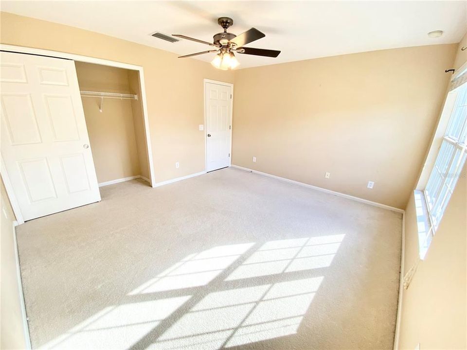 For Rent: $3,000 (5 beds, 3 baths, 2723 Square Feet)