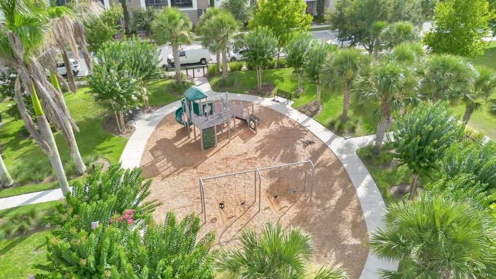 En Venta: $949,900 (4 camas, 3 baños, 2910 Pies cuadrados)