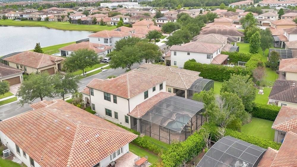 En Venta: $949,900 (4 camas, 3 baños, 2910 Pies cuadrados)