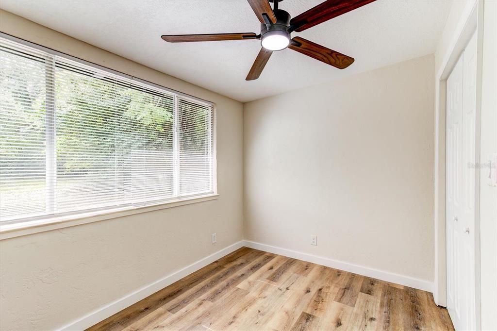 Active With Contract: $269,000 (3 beds, 2 baths, 1212 Square Feet)