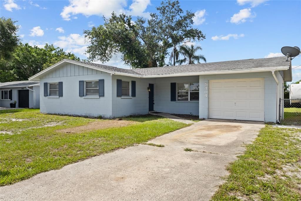 For Sale: $329,000 (3 beds, 2 baths, 1116 Square Feet)
