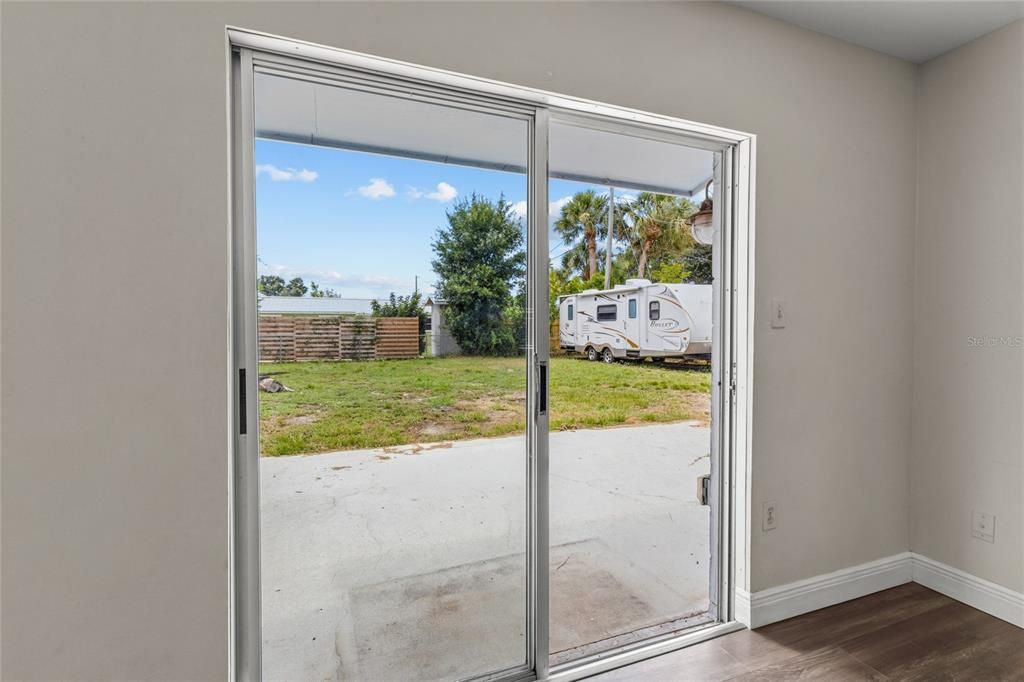 For Sale: $329,000 (3 beds, 2 baths, 1116 Square Feet)