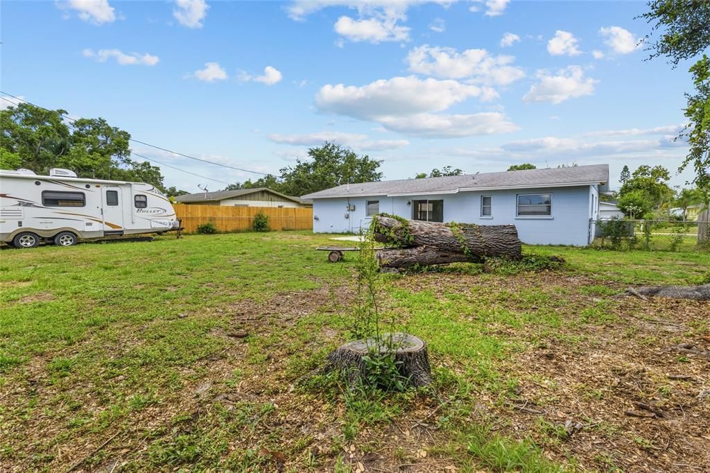 For Sale: $329,000 (3 beds, 2 baths, 1116 Square Feet)