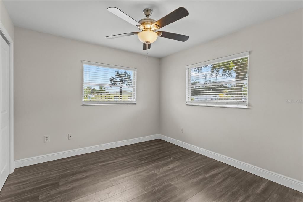 For Sale: $329,000 (3 beds, 2 baths, 1116 Square Feet)