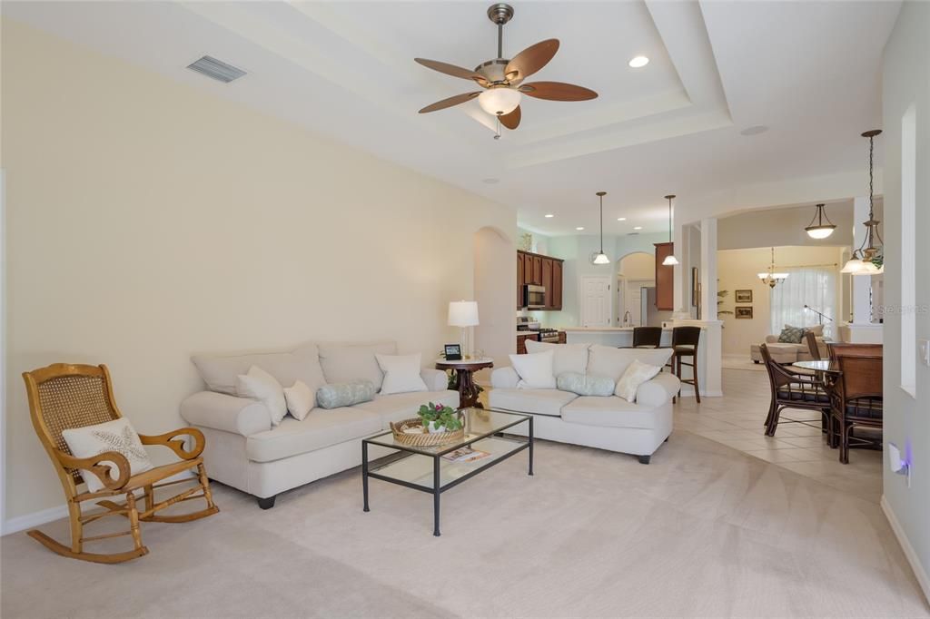 For Sale: $585,000 (4 beds, 3 baths, 2214 Square Feet)