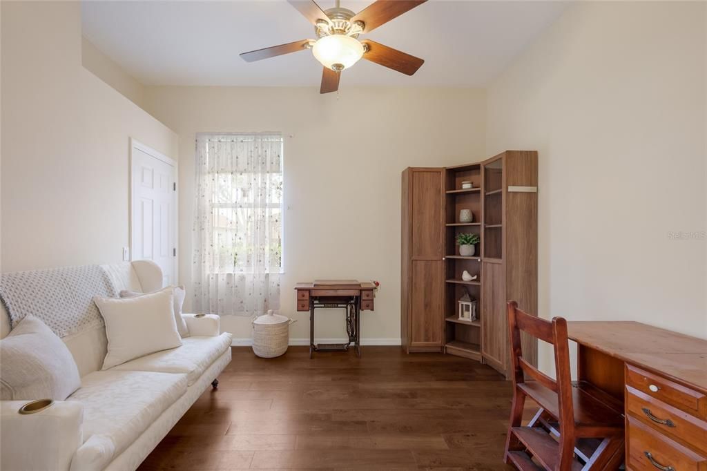 For Sale: $585,000 (4 beds, 3 baths, 2214 Square Feet)
