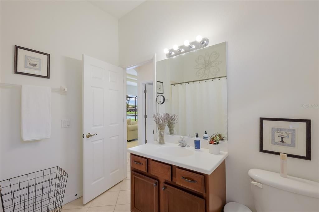 For Sale: $585,000 (4 beds, 3 baths, 2214 Square Feet)